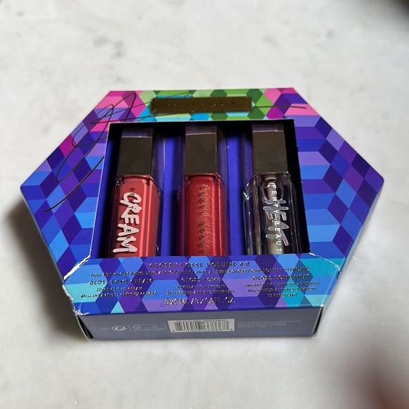 Fenty Beauty GLOSSY POSSE VOLUME 6.0 FULL-SIZE GLOSS BOMB TRIO - Picture 3 of 5